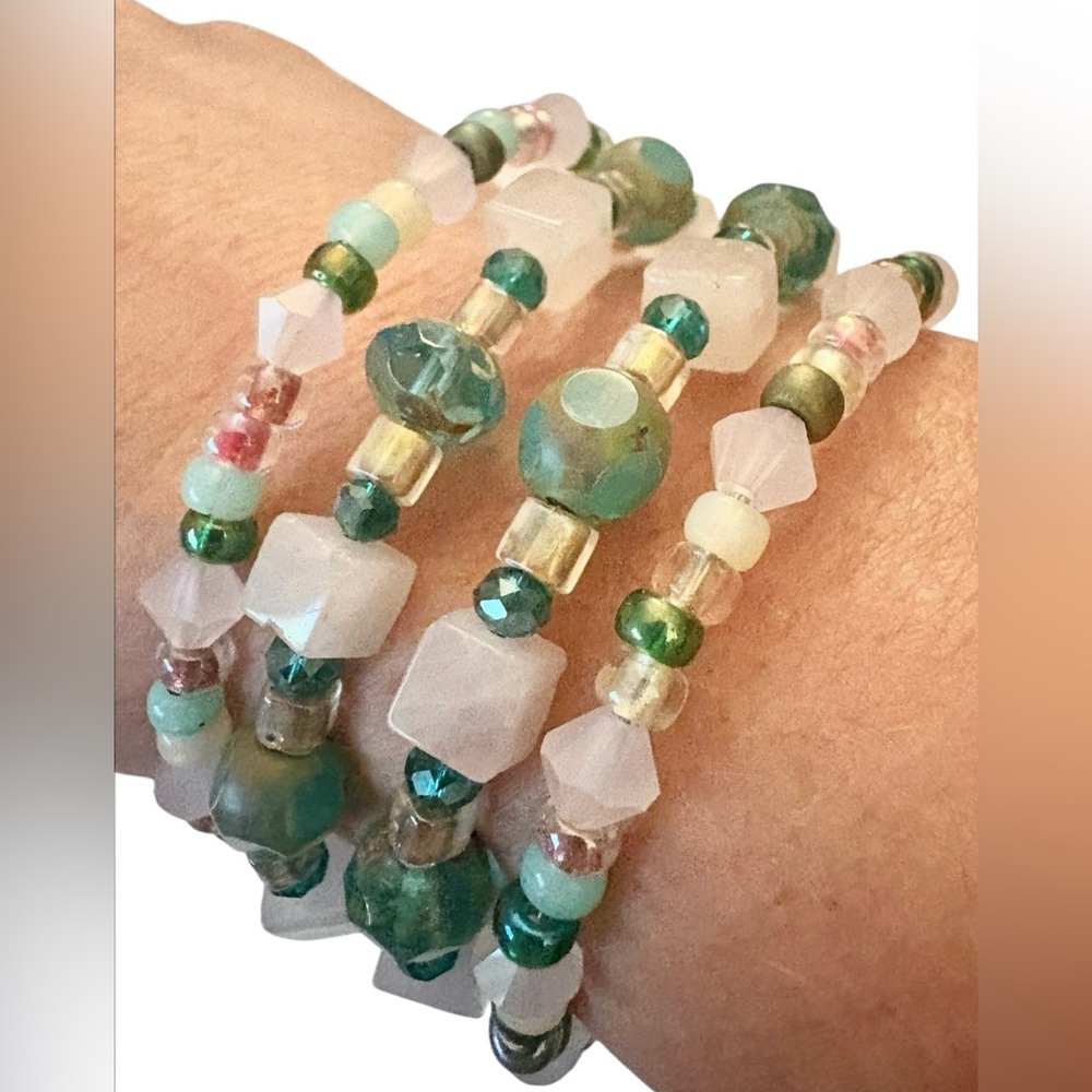 Rose Quartz, Czech Glass, and Crystal Beaded Wrap Bracelet. - Picture 4 of 7